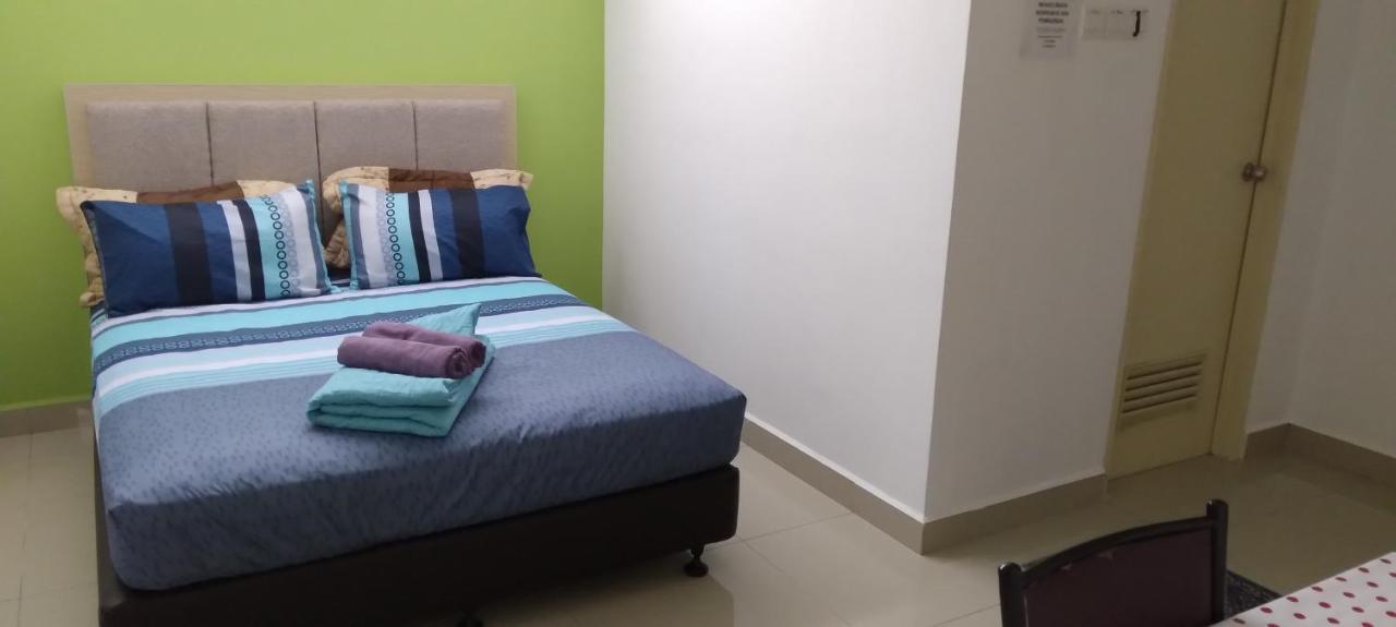 Risqi Apartment 2 Bedroom Wakaf Che Yeh Kota Bharu Exterior foto